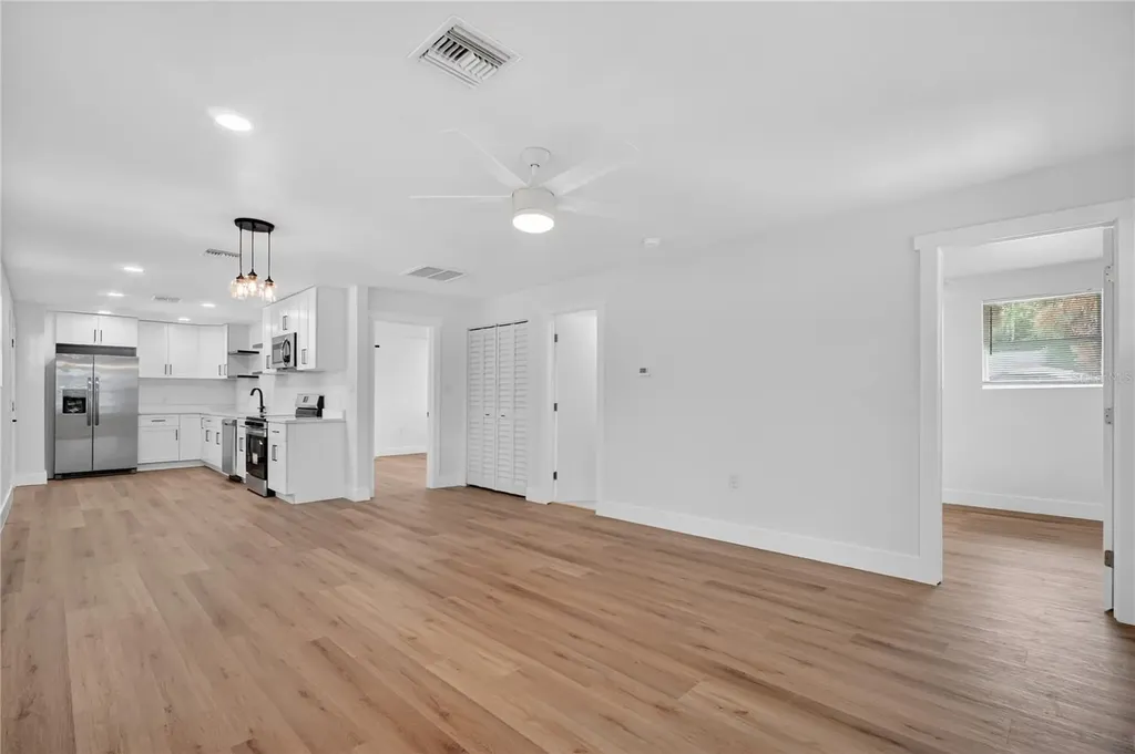 1214 20th Avenue S St Petersburg FL 33705