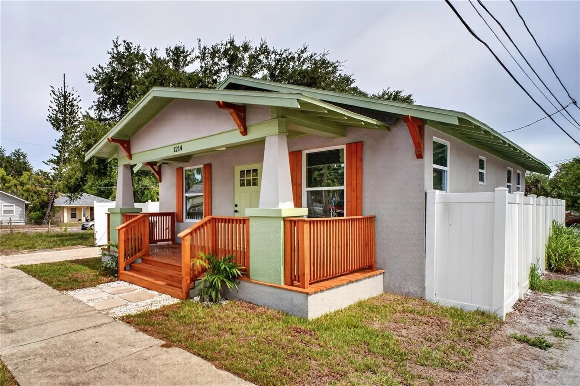 1214 20th Avenue S St Petersburg FL 33705