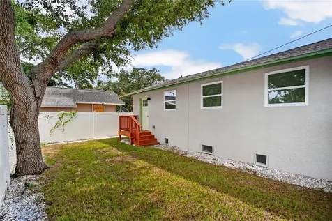 1214 20th Avenue S St Petersburg FL 33705