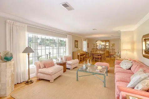 900 N Citrus Avenue Howey In The Hills FL 34737