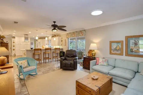 900 N Citrus Avenue Howey In The Hills FL 34737