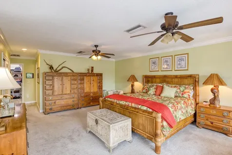 900 N Citrus Avenue Howey In The Hills FL 34737