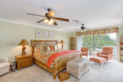 900 N Citrus Avenue Howey In The Hills FL 34737