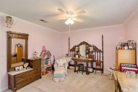 900 N Citrus Avenue Howey In The Hills FL 34737