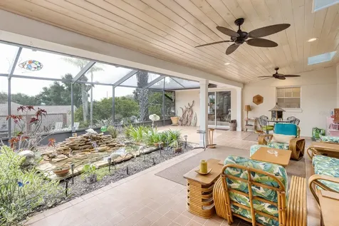 900 N Citrus Avenue Howey In The Hills FL 34737