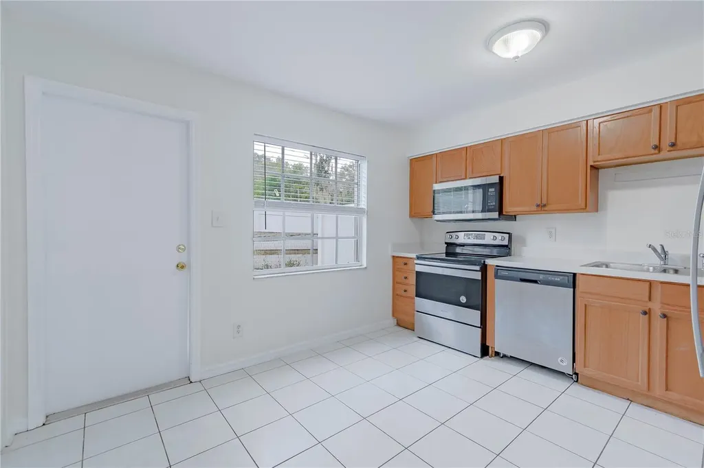 13538 Embassy Park Court Dade City FL 33525