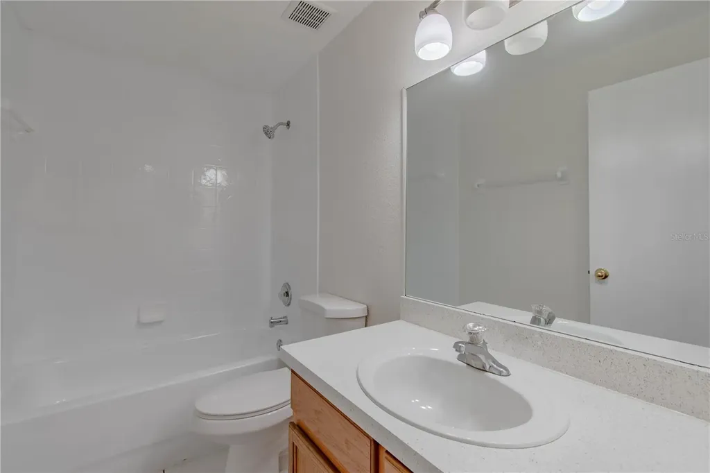 13538 Embassy Park Court Dade City FL 33525