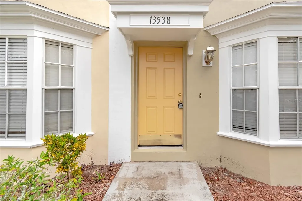 13538 Embassy Park Court Dade City FL 33525