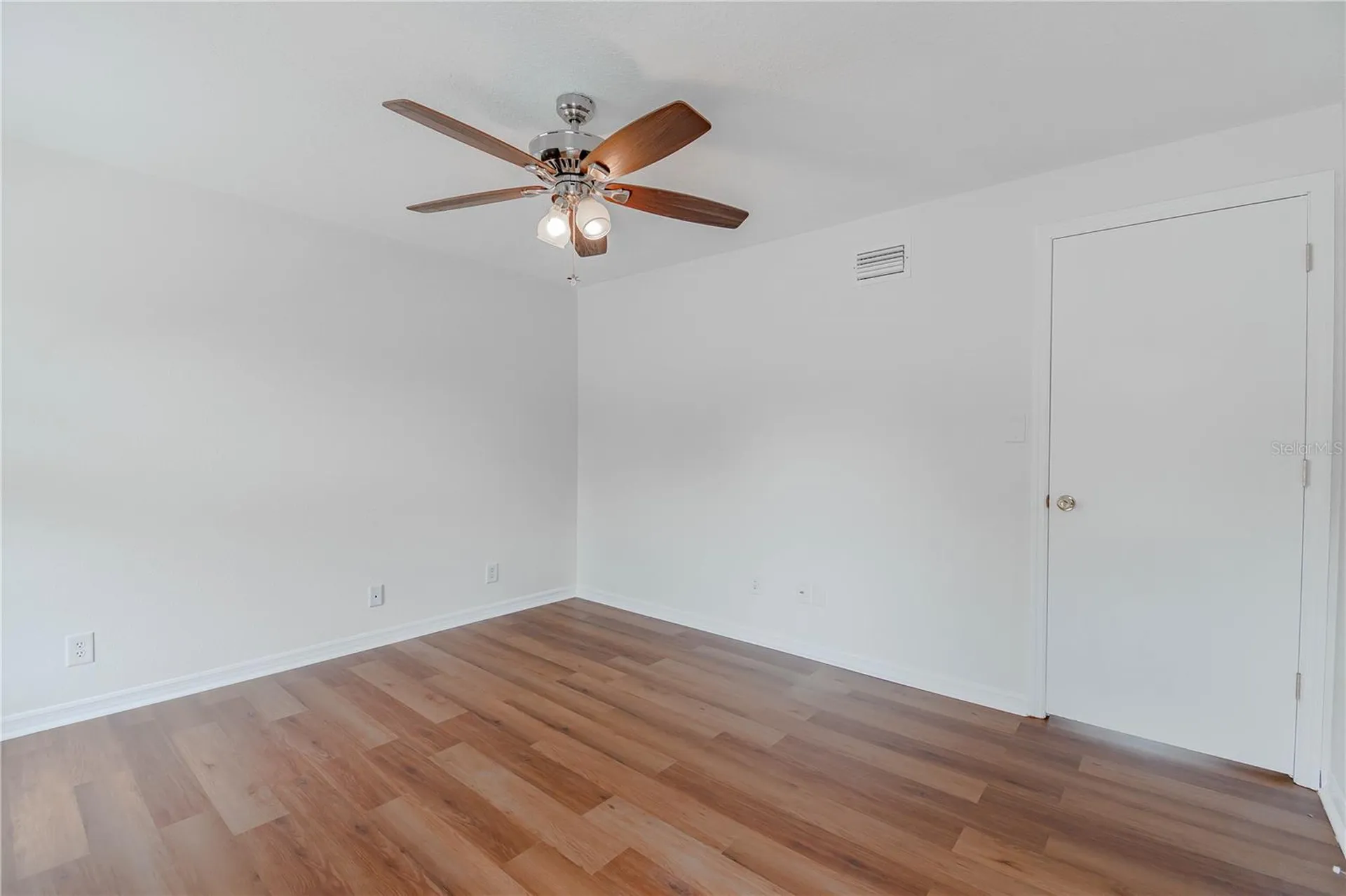 13538 Embassy Park Court Dade City FL 33525