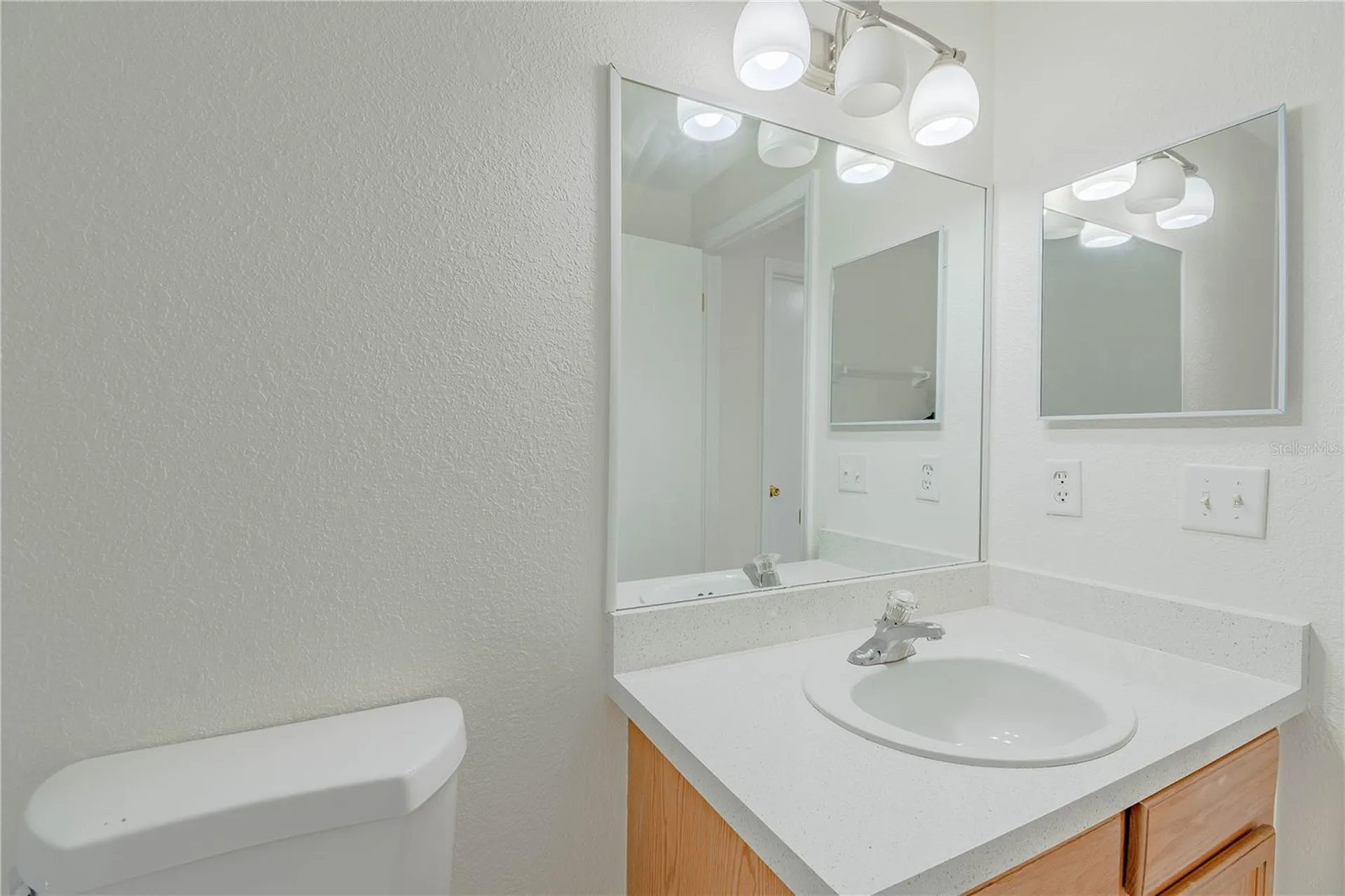 13538 Embassy Park Court Dade City FL 33525