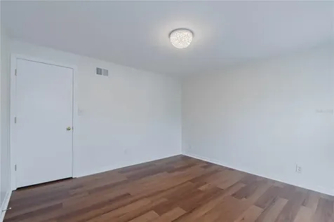 13538 Embassy Park Court Dade City FL 33525
