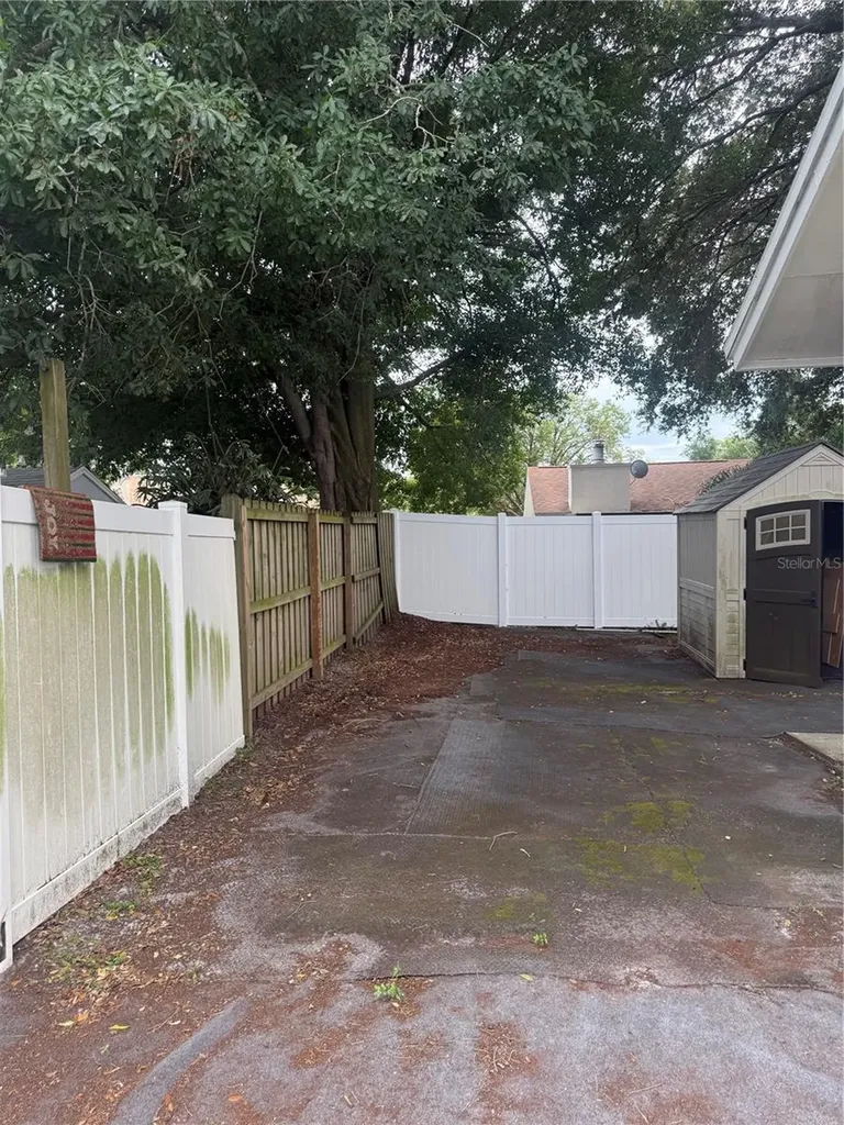 5118 Letitia Court Tampa FL 33624