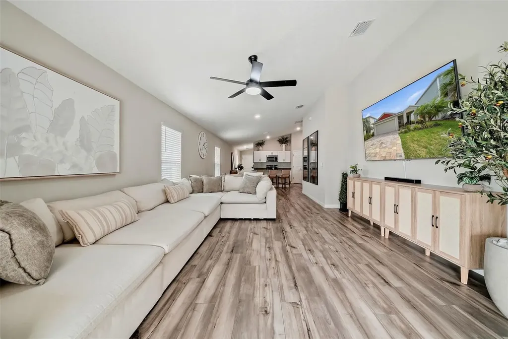 5560 Summer Sunset Drive Apollo Beach FL 33572