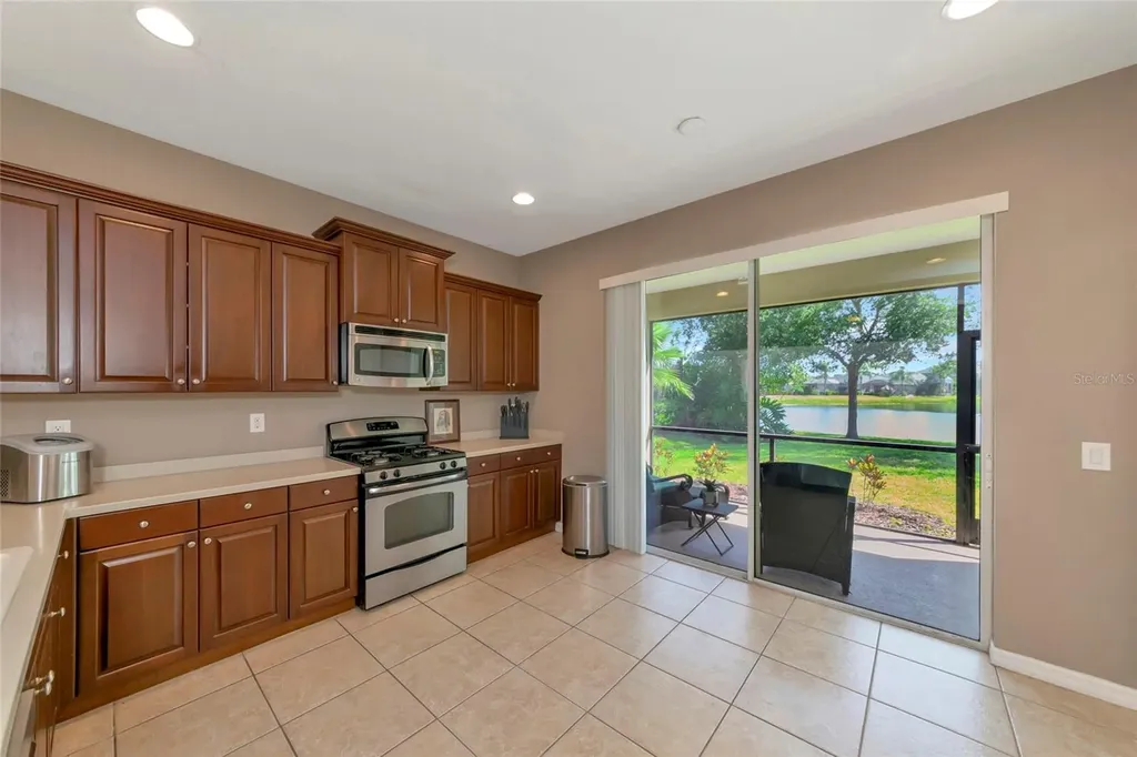 4930 Newport News Circle Bradenton FL 34211