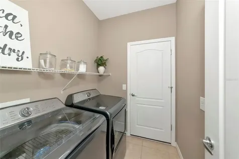 4930 Newport News Circle Bradenton FL 34211