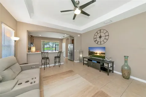 4930 Newport News Circle Bradenton FL 34211