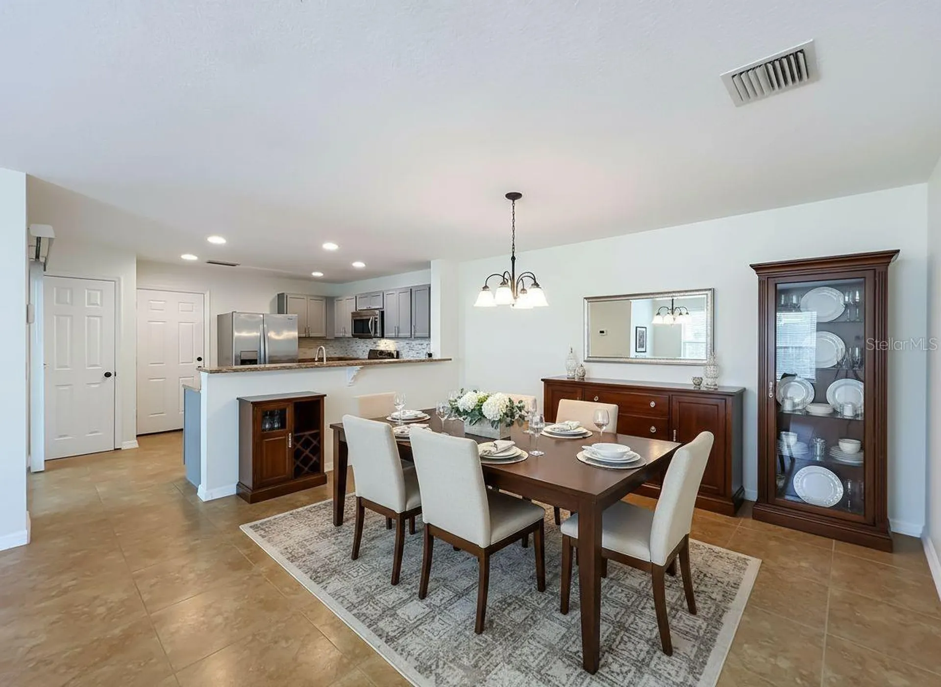 2543 Formax Drive Orlando FL 32828