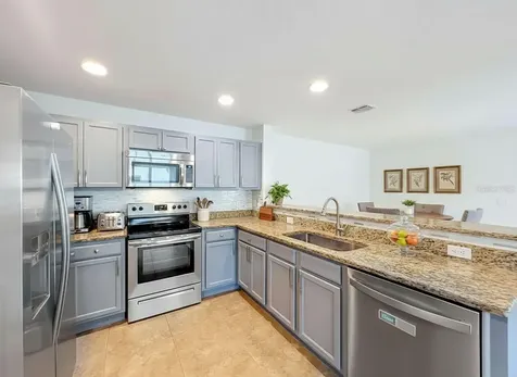 2543 Formax Drive Orlando FL 32828