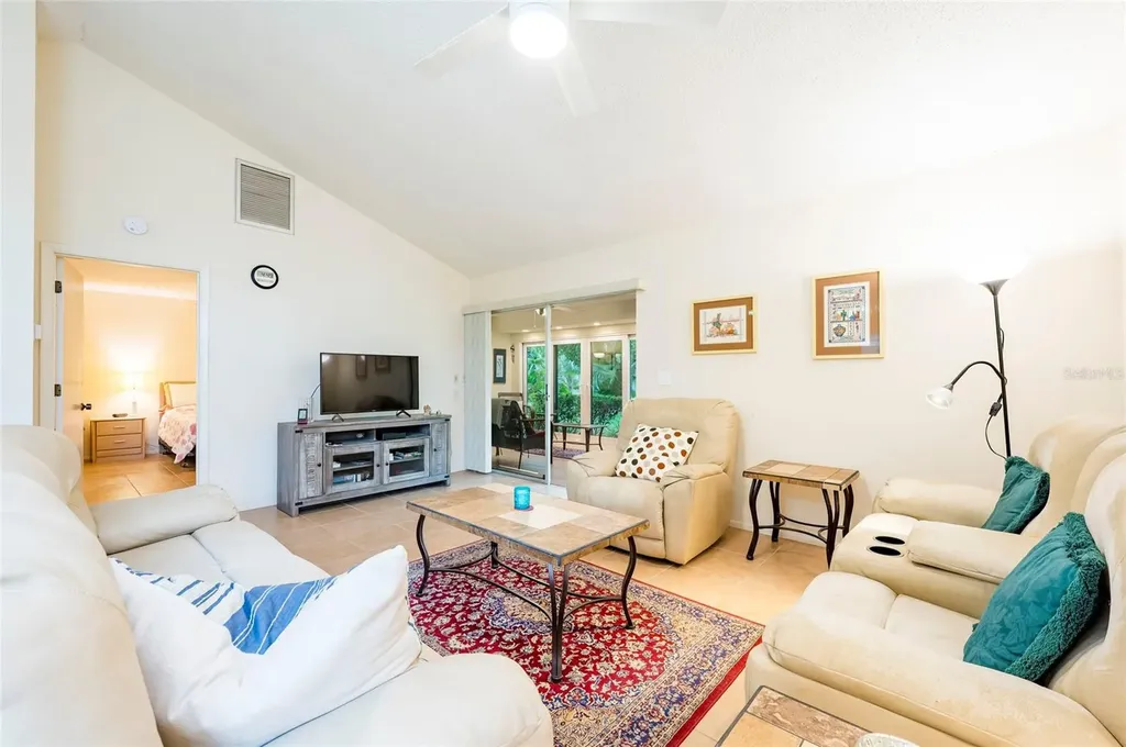 4807 Village Gardens Drive Sarasota FL 34234