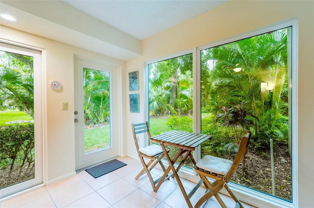 4807 Village Gardens Drive Sarasota FL 34234