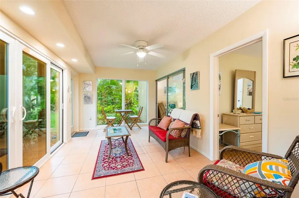 4807 Village Gardens Drive Sarasota FL 34234