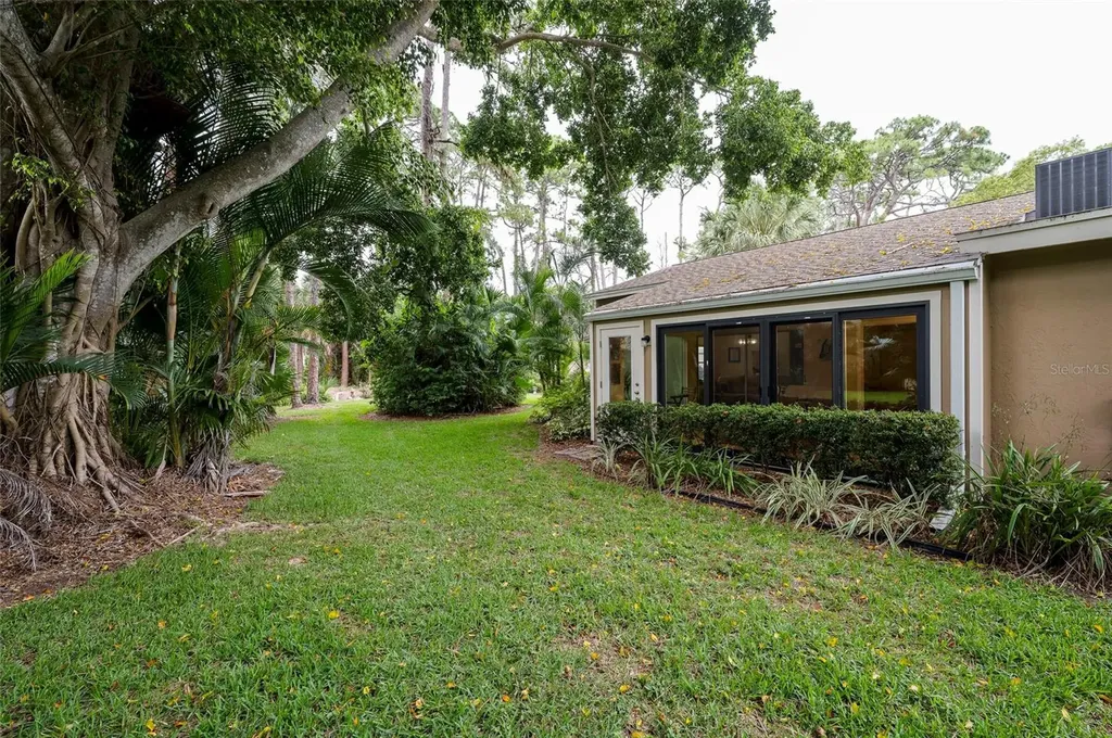 4807 Village Gardens Drive Sarasota FL 34234