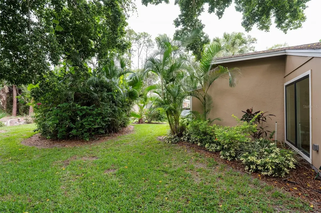 4807 Village Gardens Drive Sarasota FL 34234