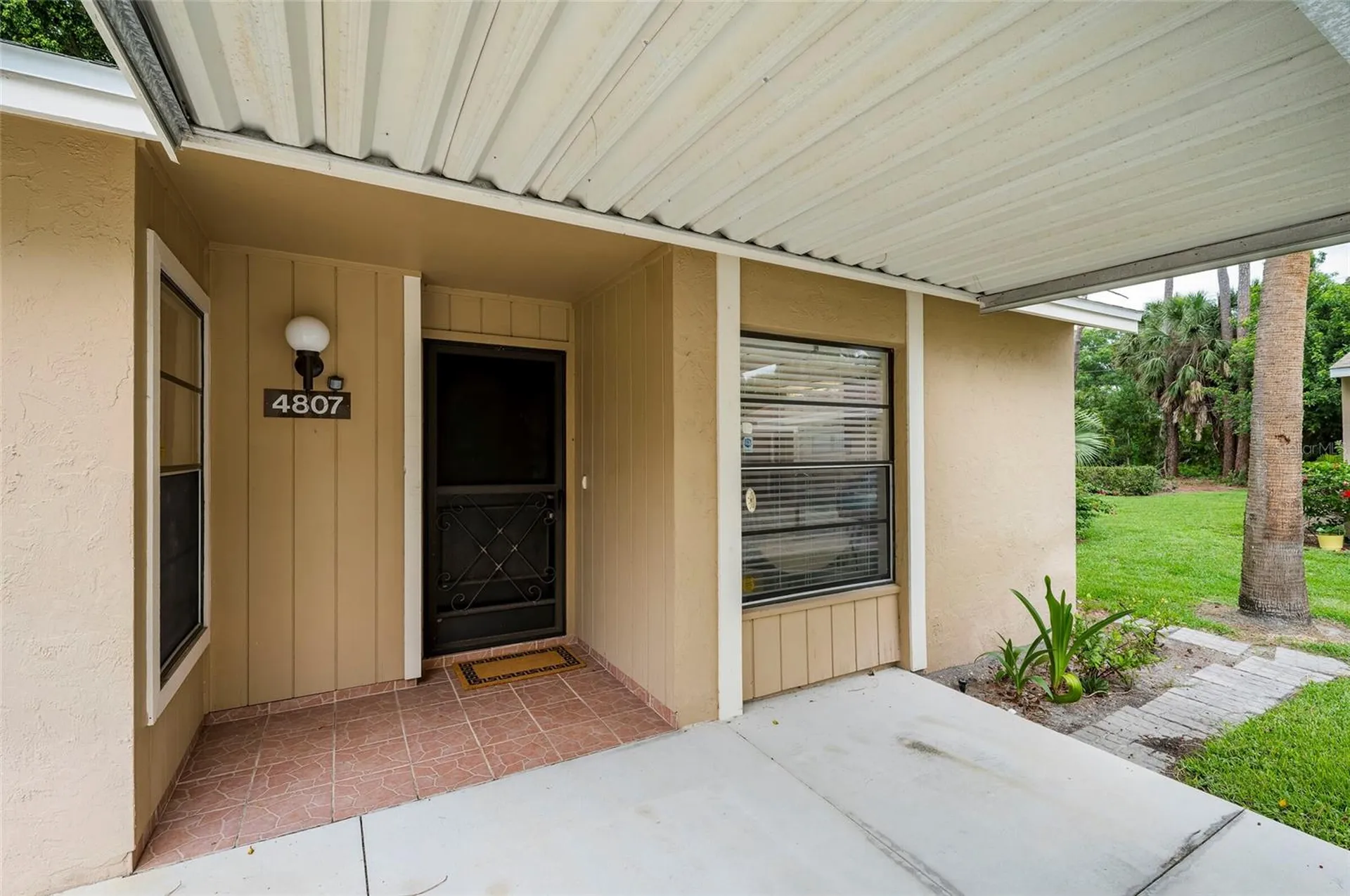 4807 Village Gardens Drive Sarasota FL 34234
