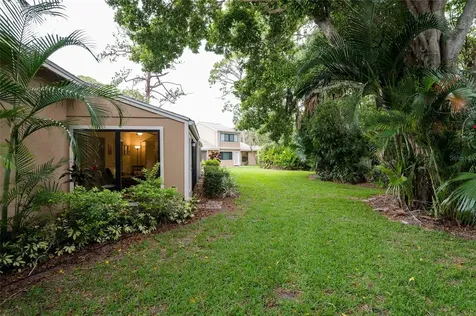 4807 Village Gardens Drive Sarasota FL 34234
