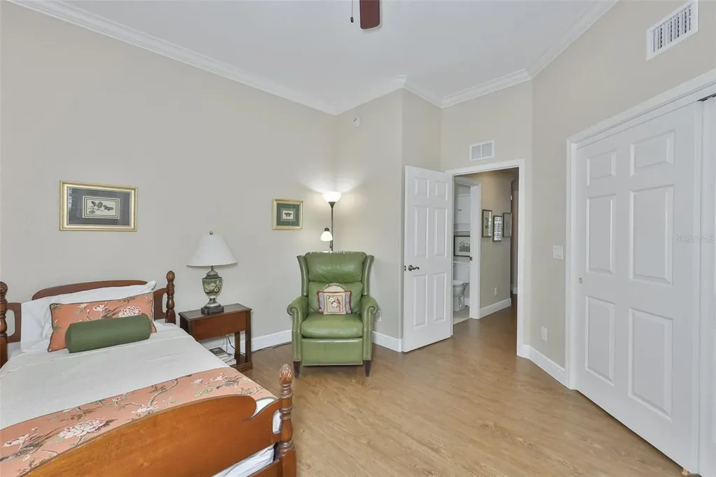 1440 Emerald Dunes Drive Sun City Center FL 33573