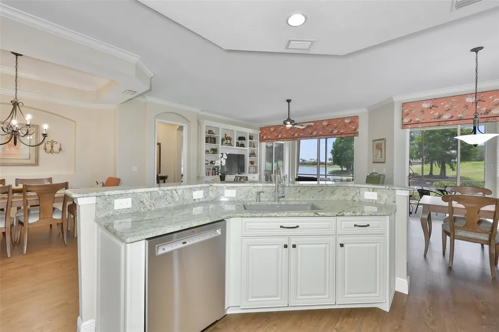 1440 Emerald Dunes Drive Sun City Center FL 33573