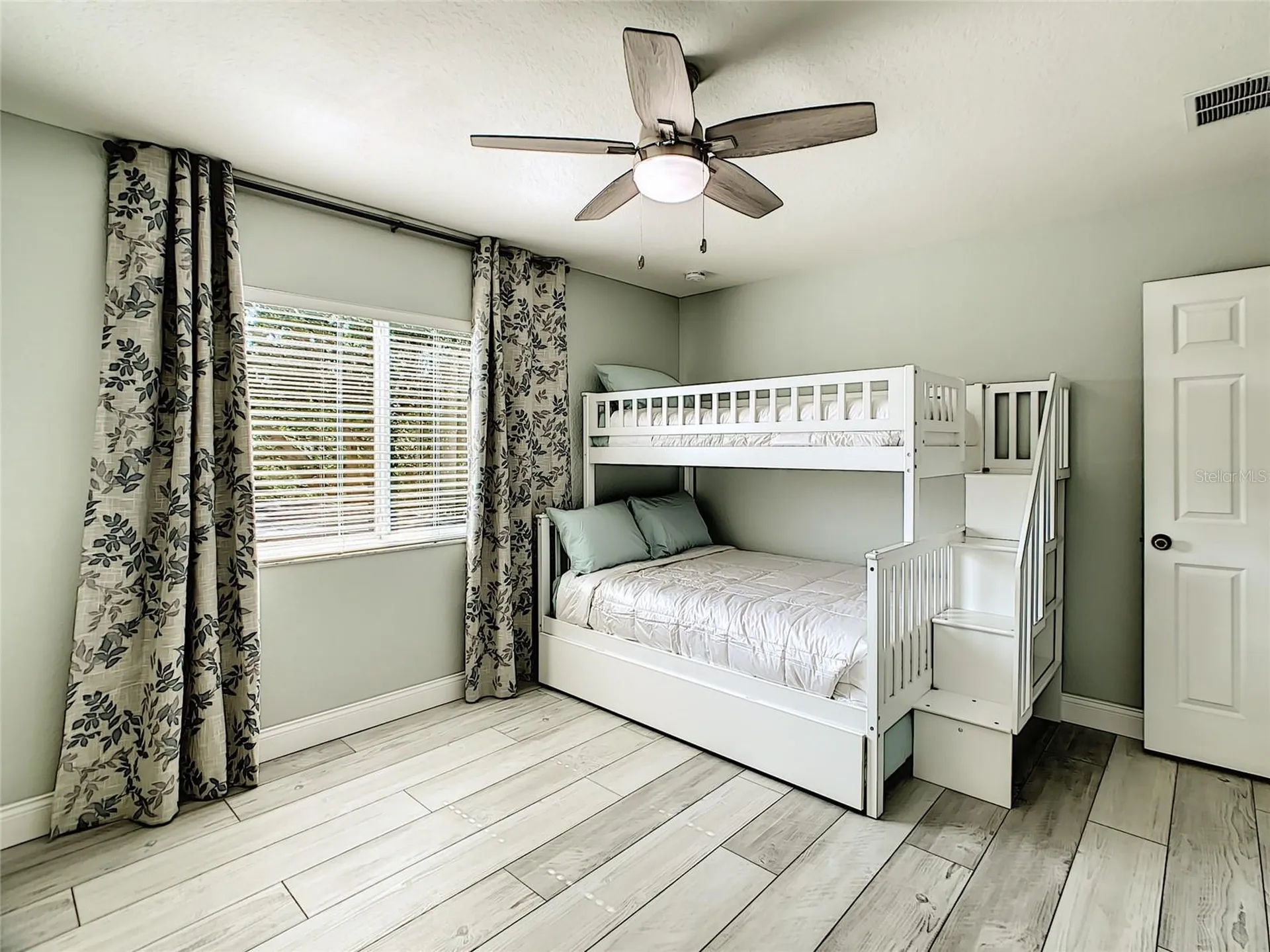 2709 Manesty Lane Kissimmee FL 34747