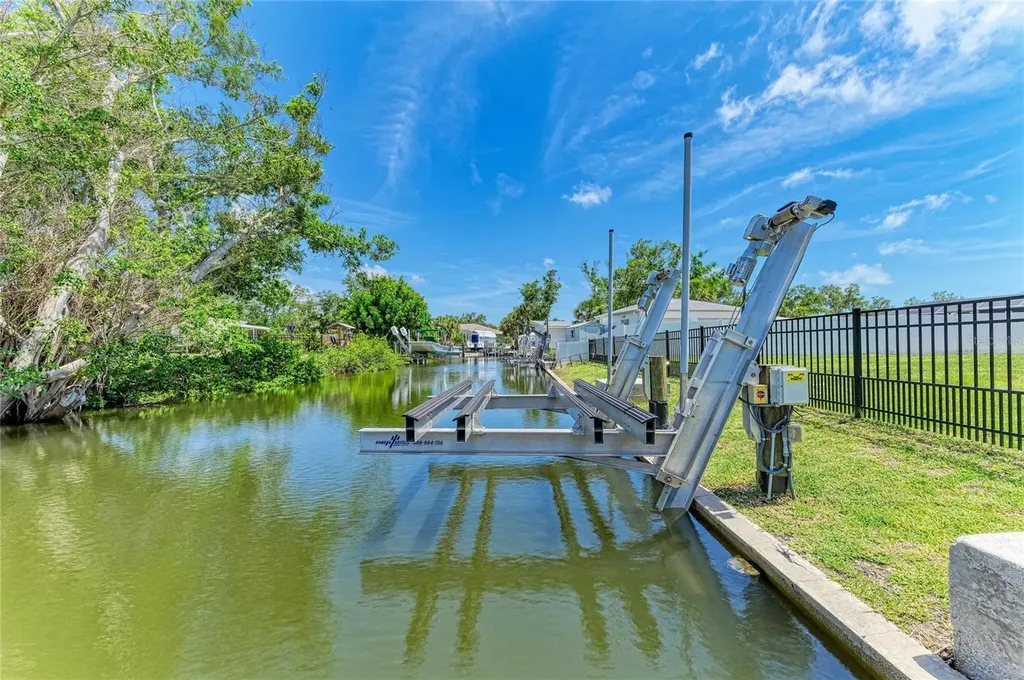 302 Dona Drive Nokomis FL 34275