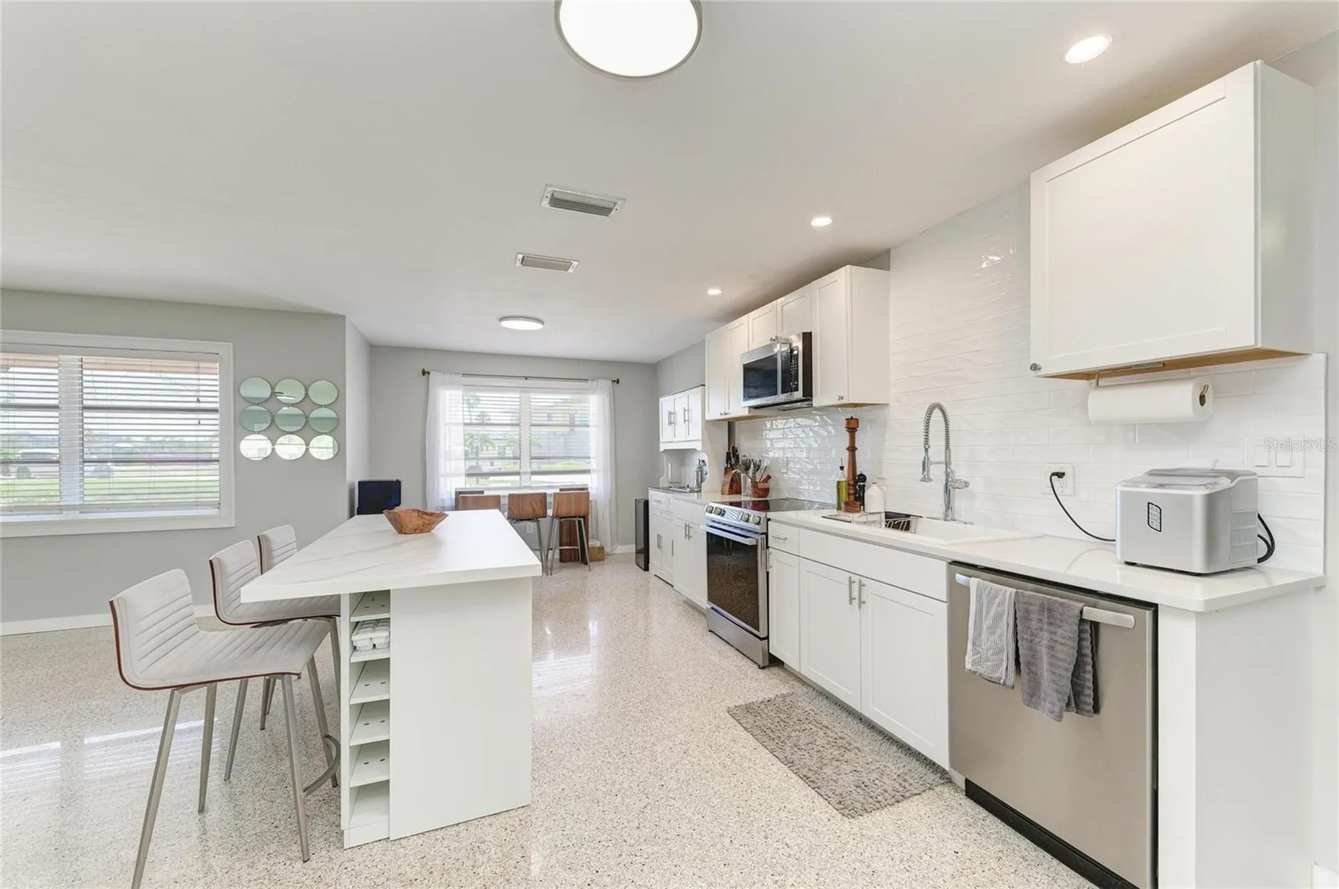 302 Dona Drive Nokomis FL 34275