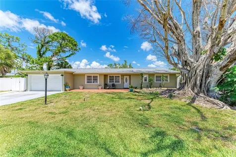 302 Dona Drive Nokomis FL 34275
