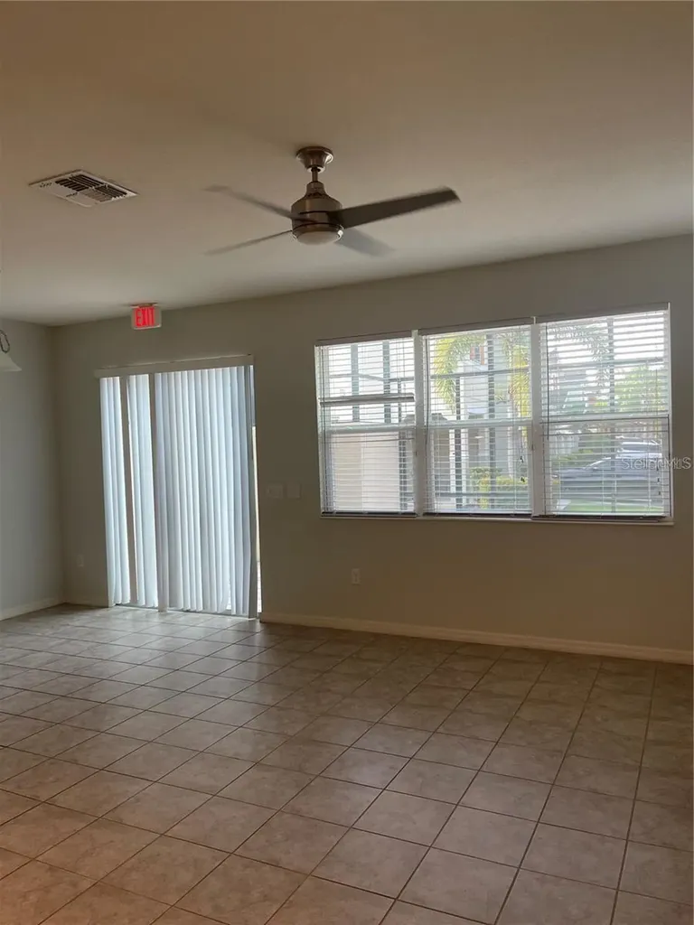3129 Tocoa Circle Kissimmee FL 34746