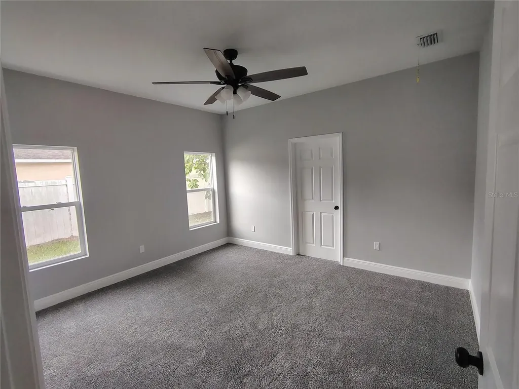 802 Marvin C Zanders Avenue Apopka FL 32703