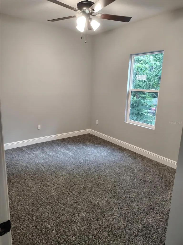 802 Marvin C Zanders Avenue Apopka FL 32703