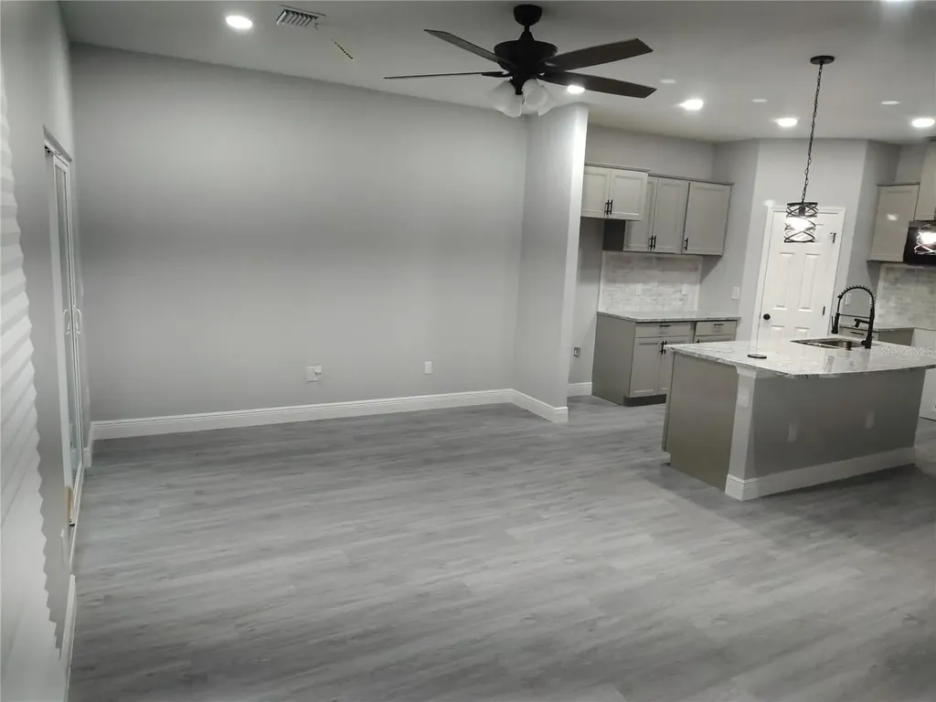 802 Marvin C Zanders Avenue Apopka FL 32703