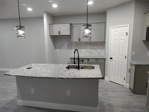 802 Marvin C Zanders Avenue Apopka FL 32703
