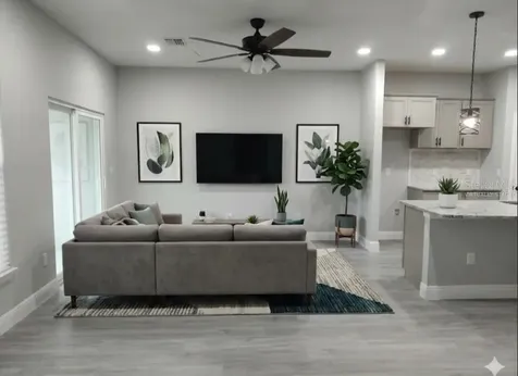 802 Marvin C Zanders Avenue Apopka FL 32703