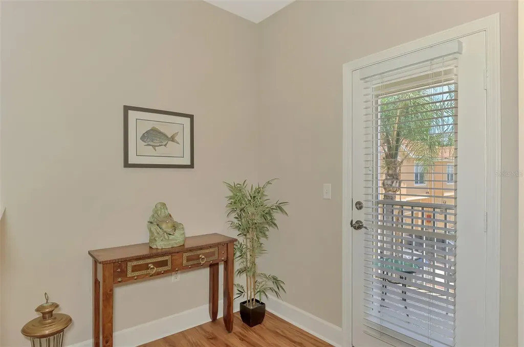 3627 Parkridge Circle Sarasota FL 34243