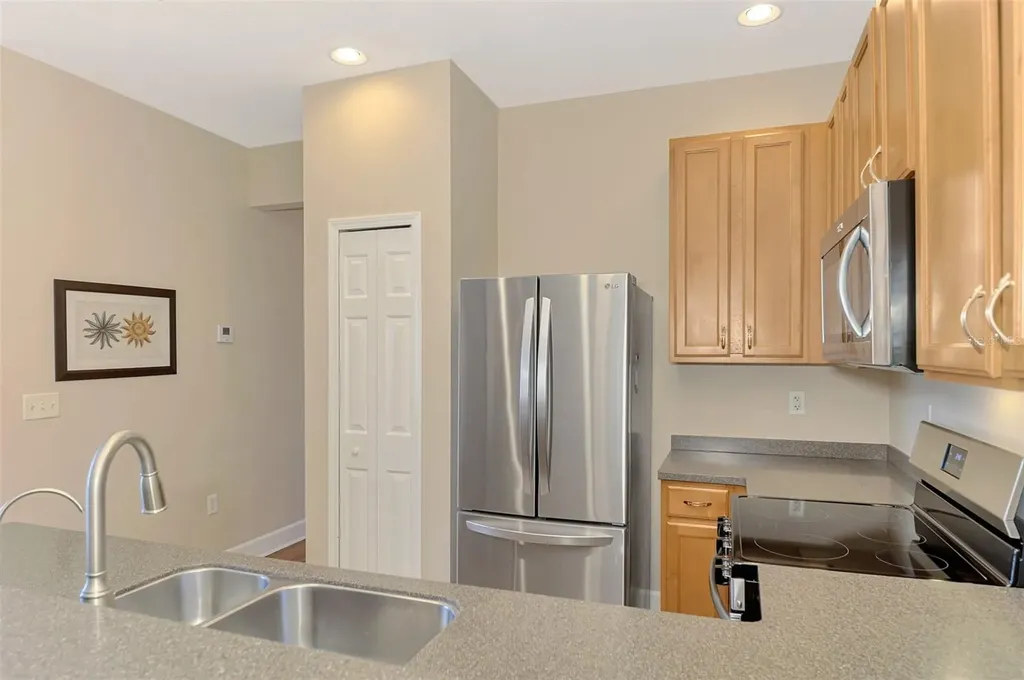 3627 Parkridge Circle Sarasota FL 34243