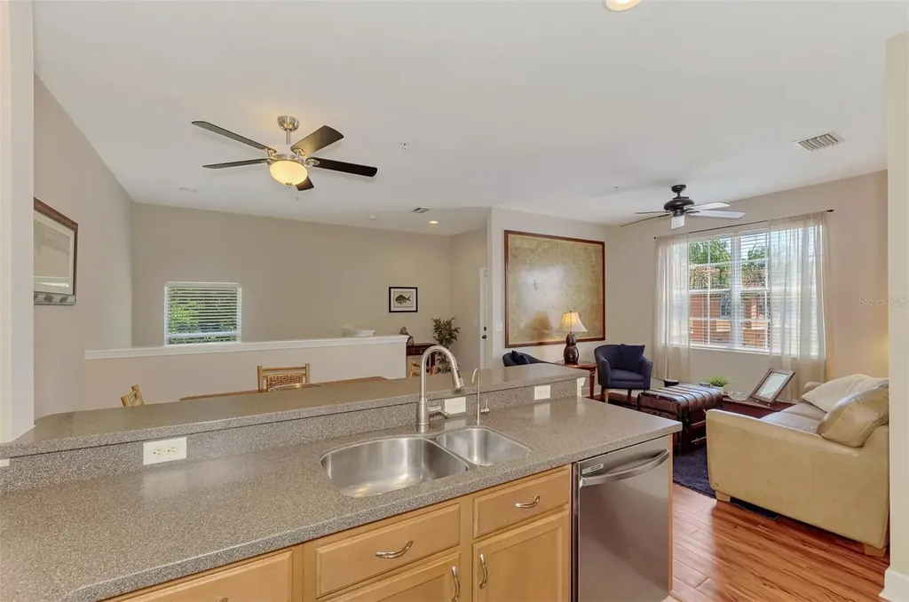 3627 Parkridge Circle Sarasota FL 34243