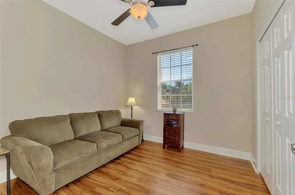 3627 Parkridge Circle Sarasota FL 34243
