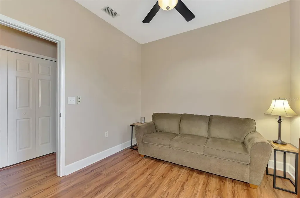 3627 Parkridge Circle Sarasota FL 34243