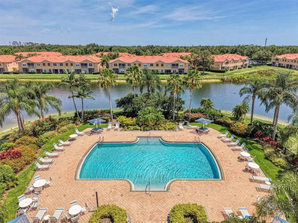 3627 Parkridge Circle Sarasota FL 34243