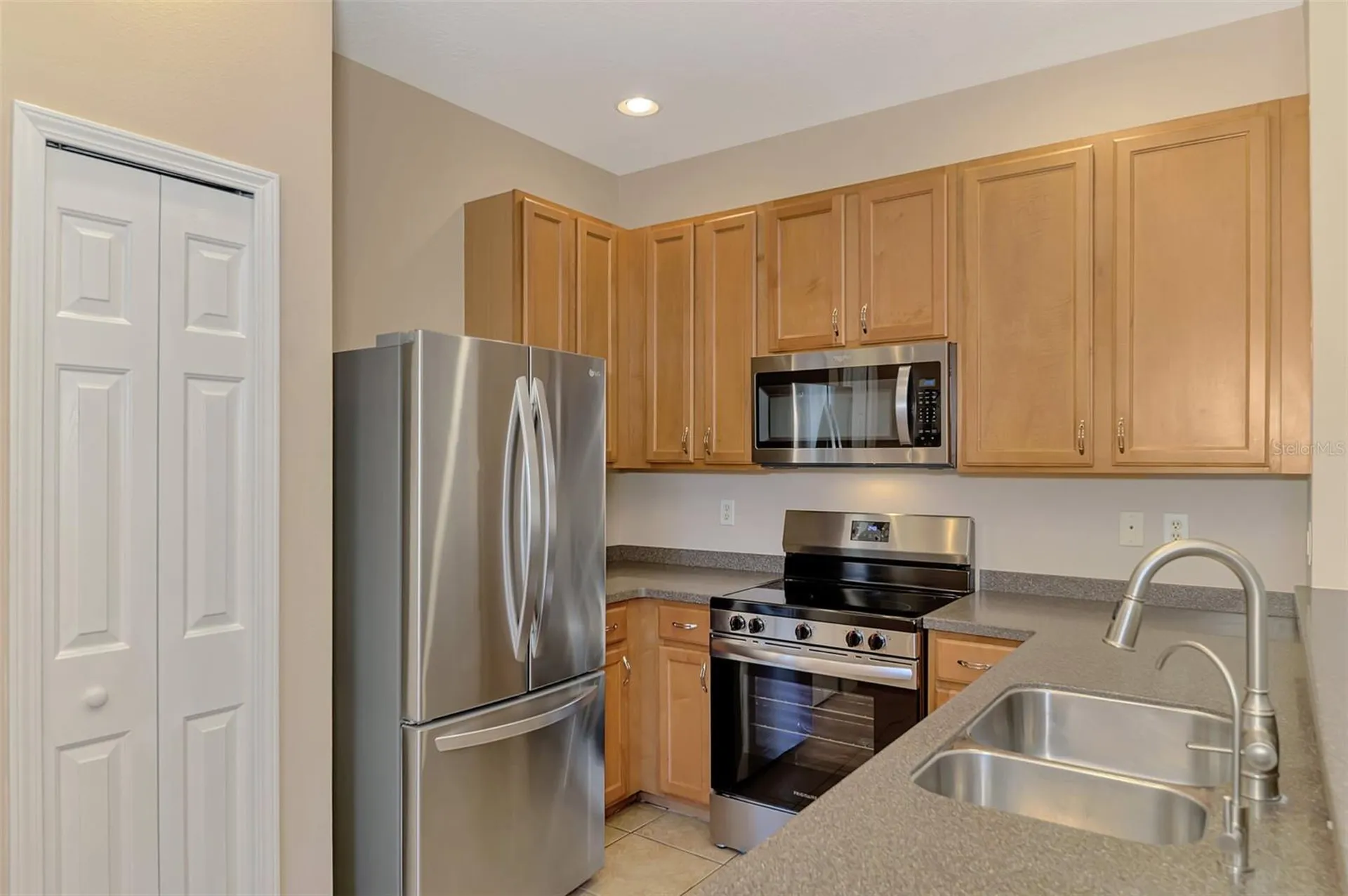 3627 Parkridge Circle Sarasota FL 34243