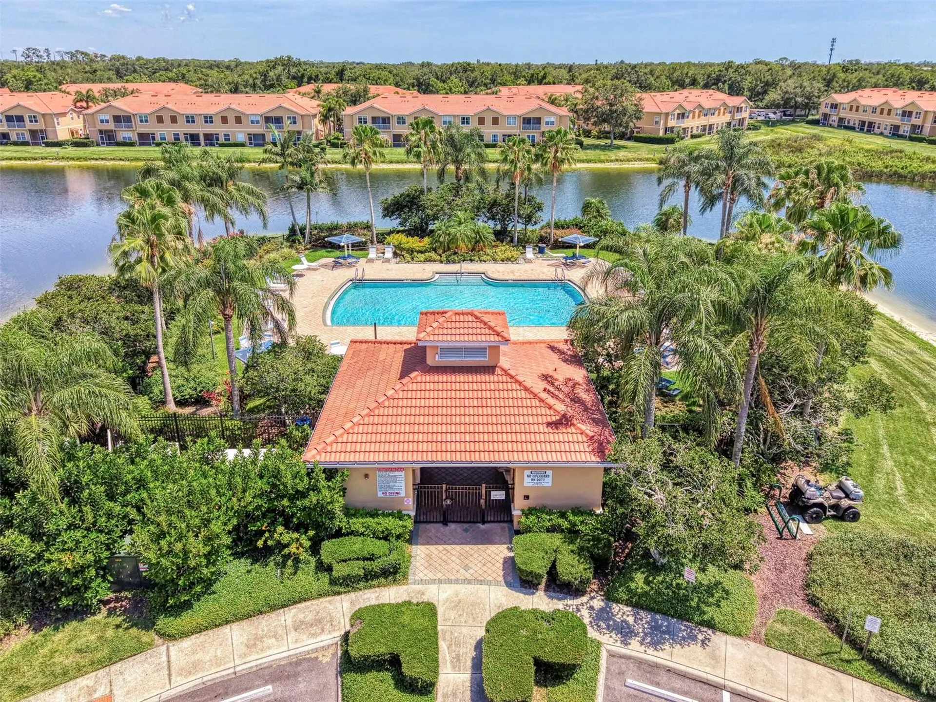 3627 Parkridge Circle Sarasota FL 34243