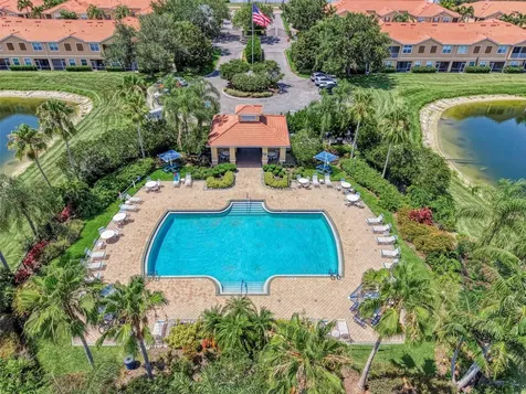 3627 Parkridge Circle Sarasota FL 34243